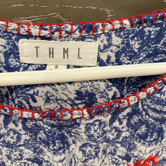 Blouse from vici collection. Size small - Picture 2 of 4